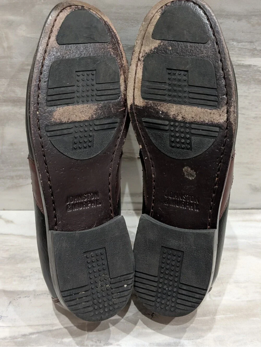 Johnston & Murphy Men's Two-Tone Leather Tassel Loafers Size 10N
